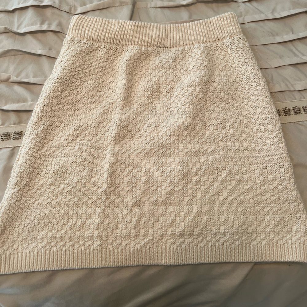Knit mini skirt